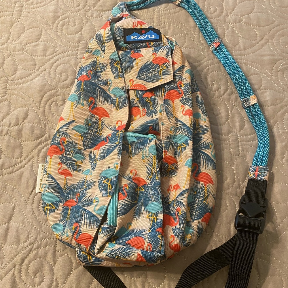 NWOT Kavu rope sling bag